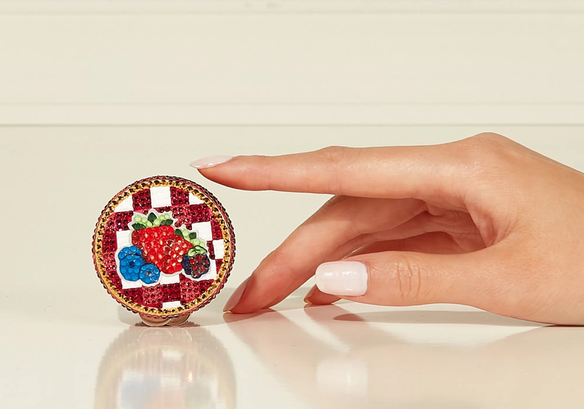 Judith's Jelly Mini Jar*Judith Leiber Outlet
