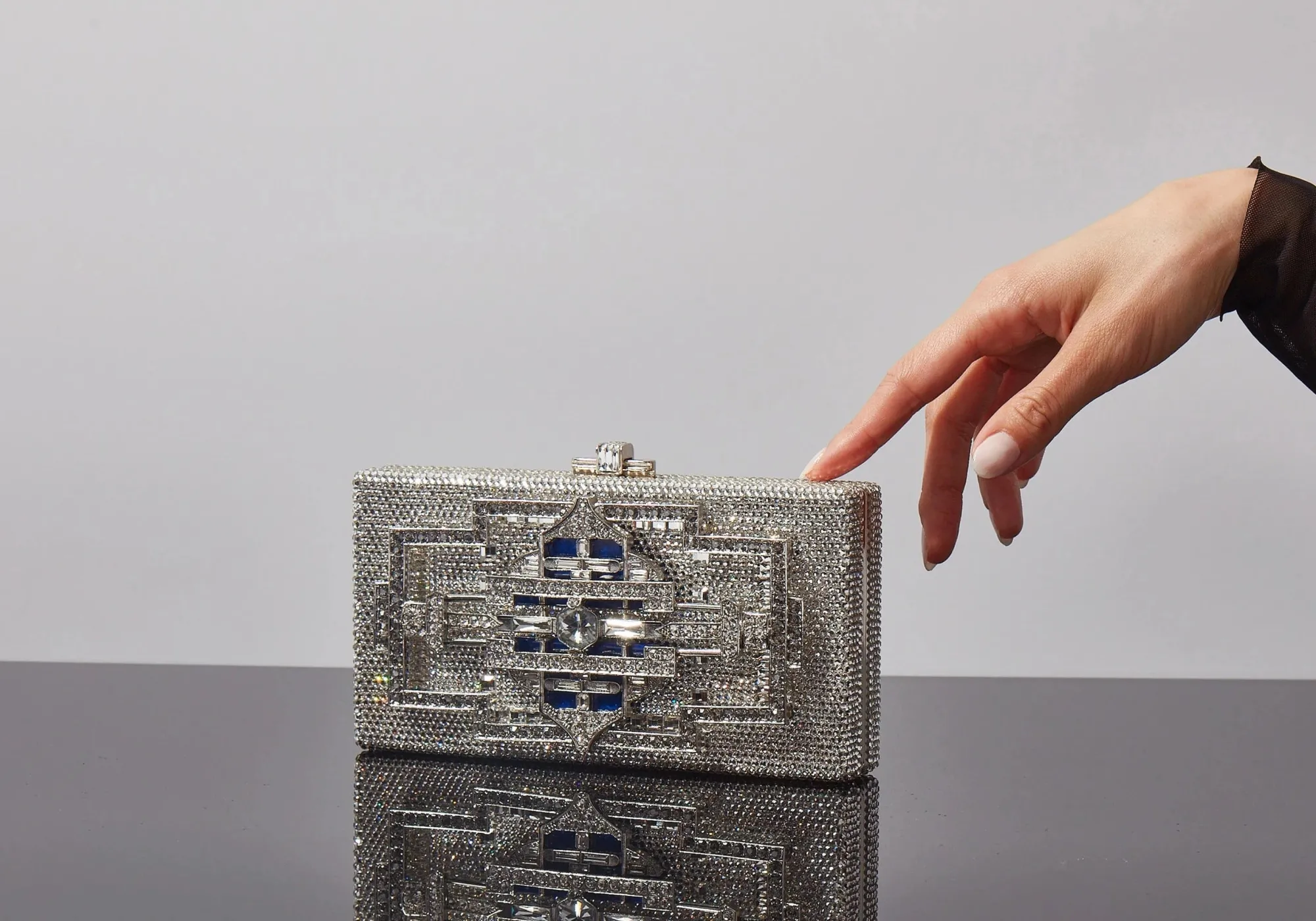 Sleek Rectangle Lillian Silver*Judith Leiber Hot